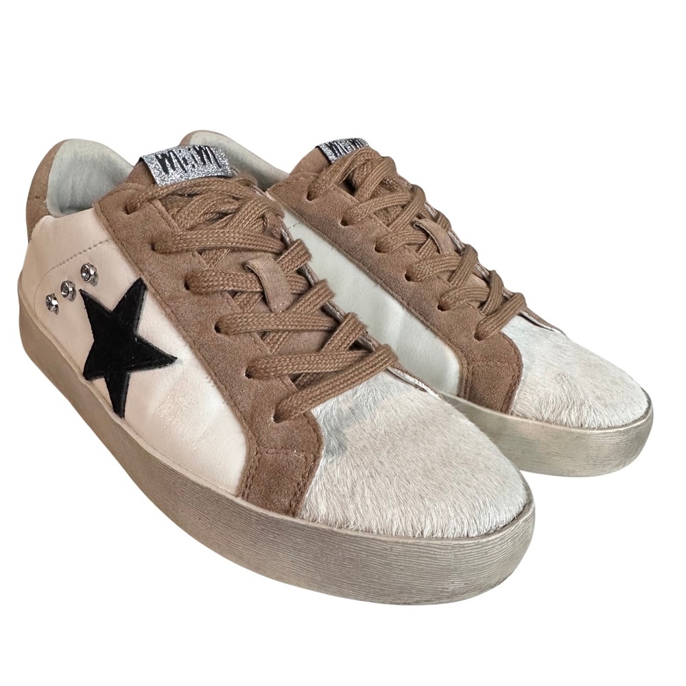 Mi.iM White and Tan Casual Sneakers
